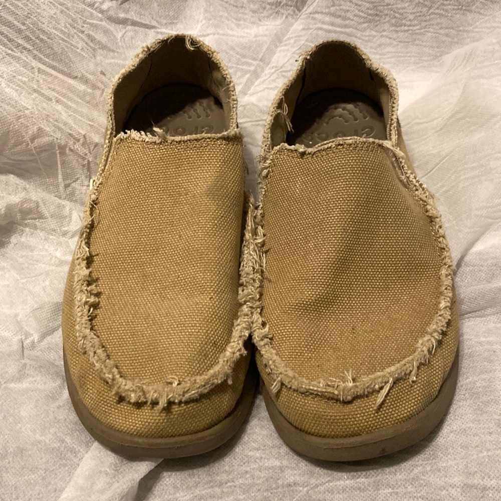 Crocs Santa Cruz tan canvas loafer shoes 8M